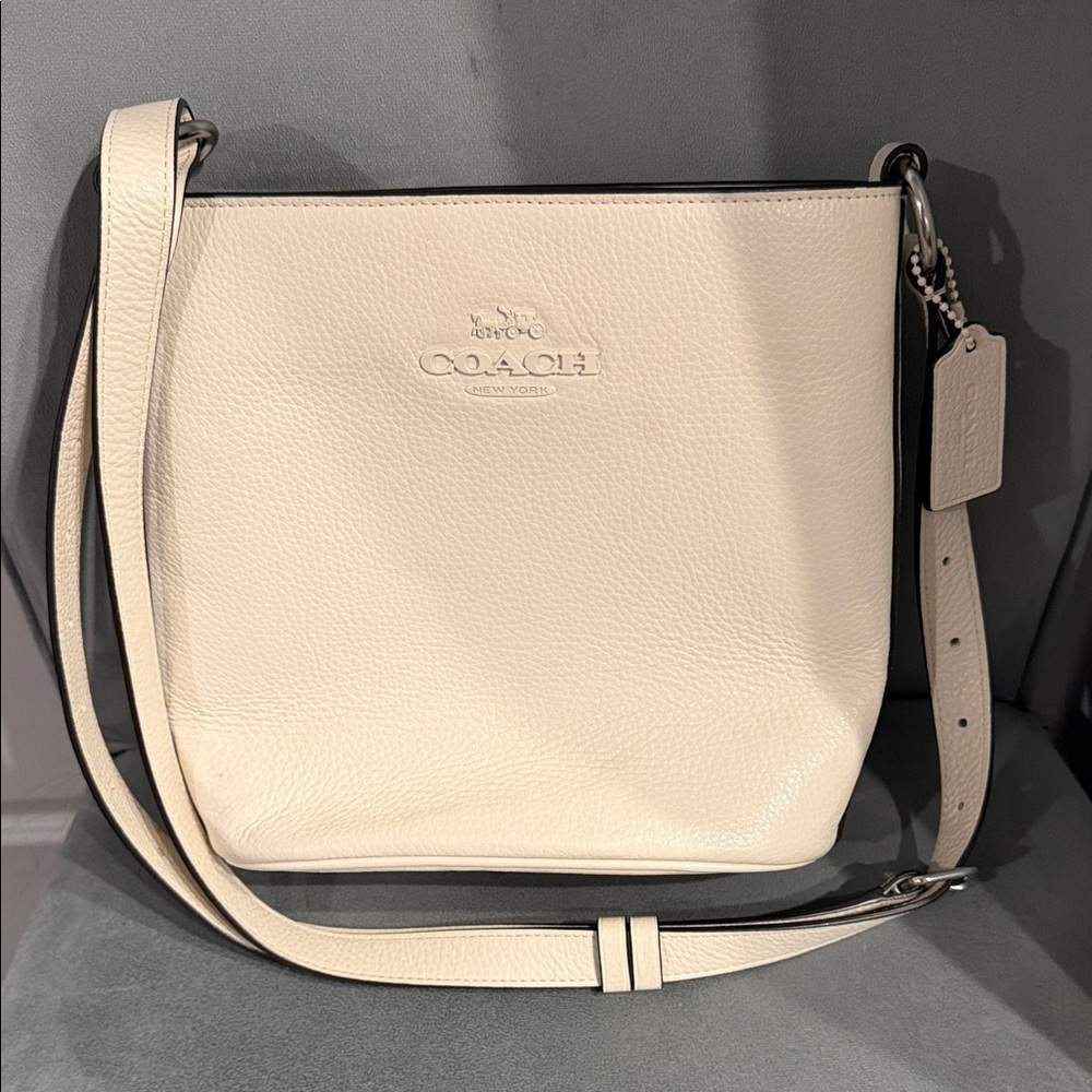 Coach Sophie bucket bag in chalk